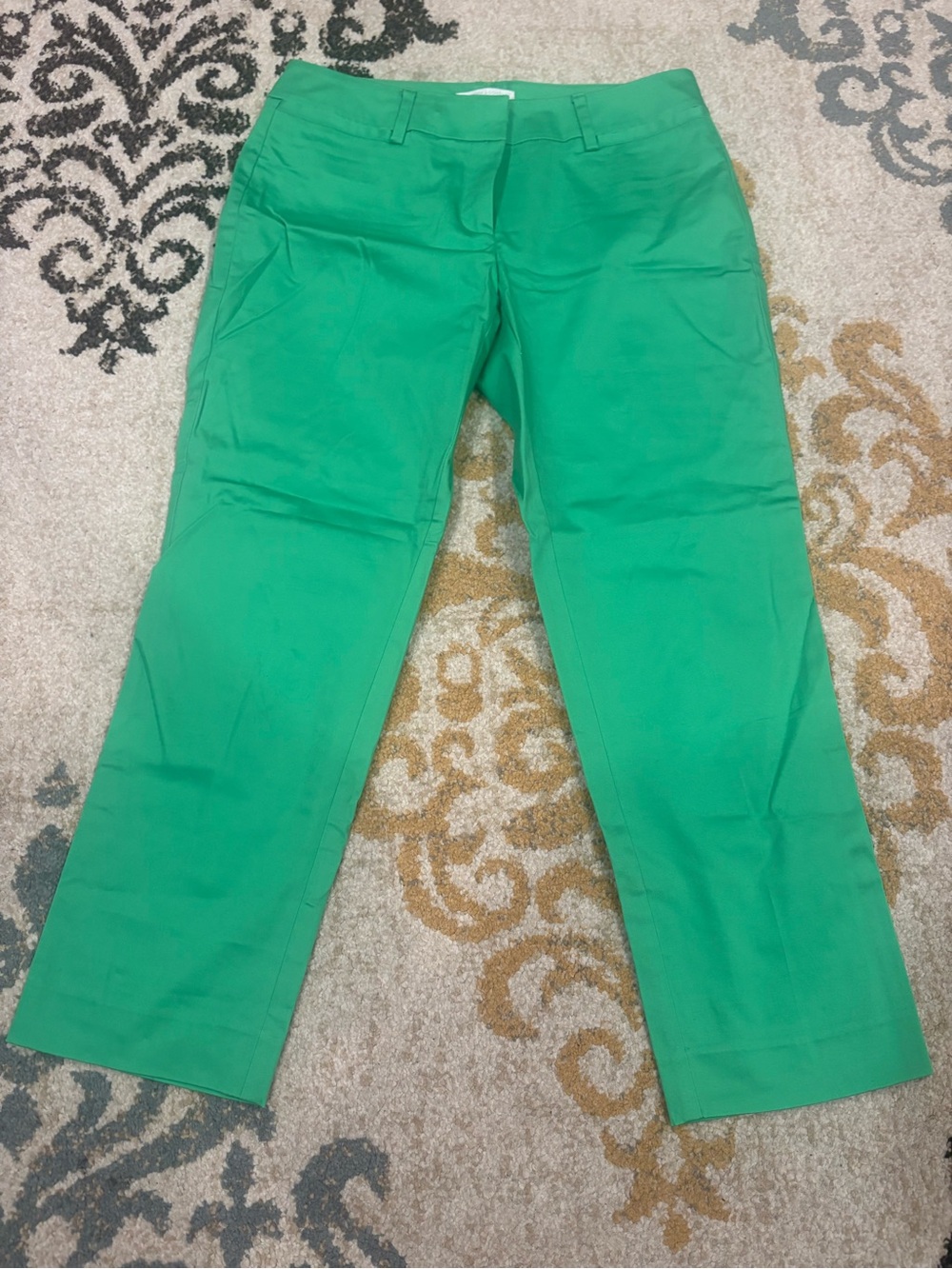 New York & Company Emerald Green Capri Pants